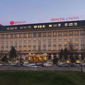 4* מלון Ramada By Wyndham Trimontium